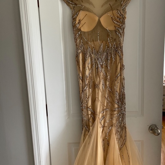 Maxi Evening Gown/Prom Dress - Picture 3 of 5